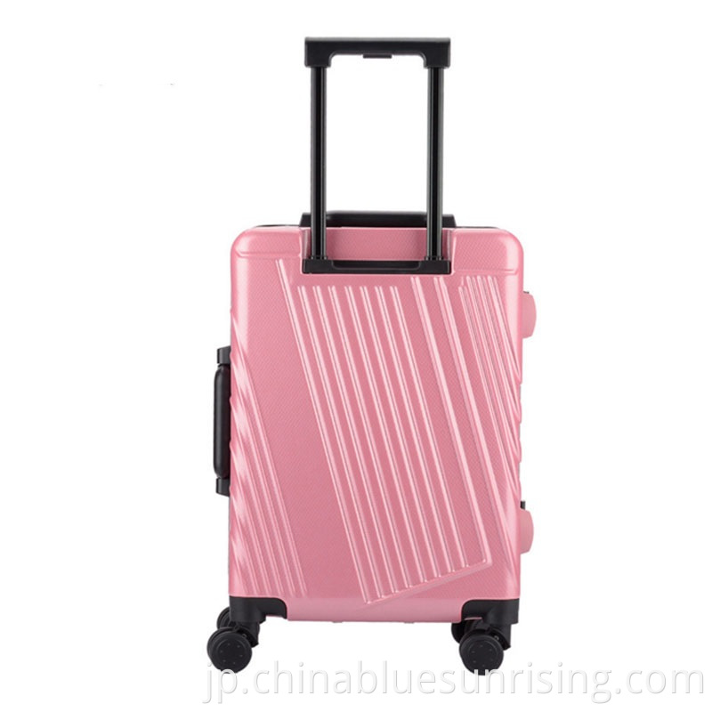 Hard shell luggage